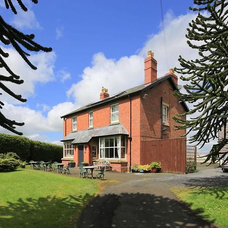 The Old Vicarage Dolfor Hotel Newtown  Bagian luar foto