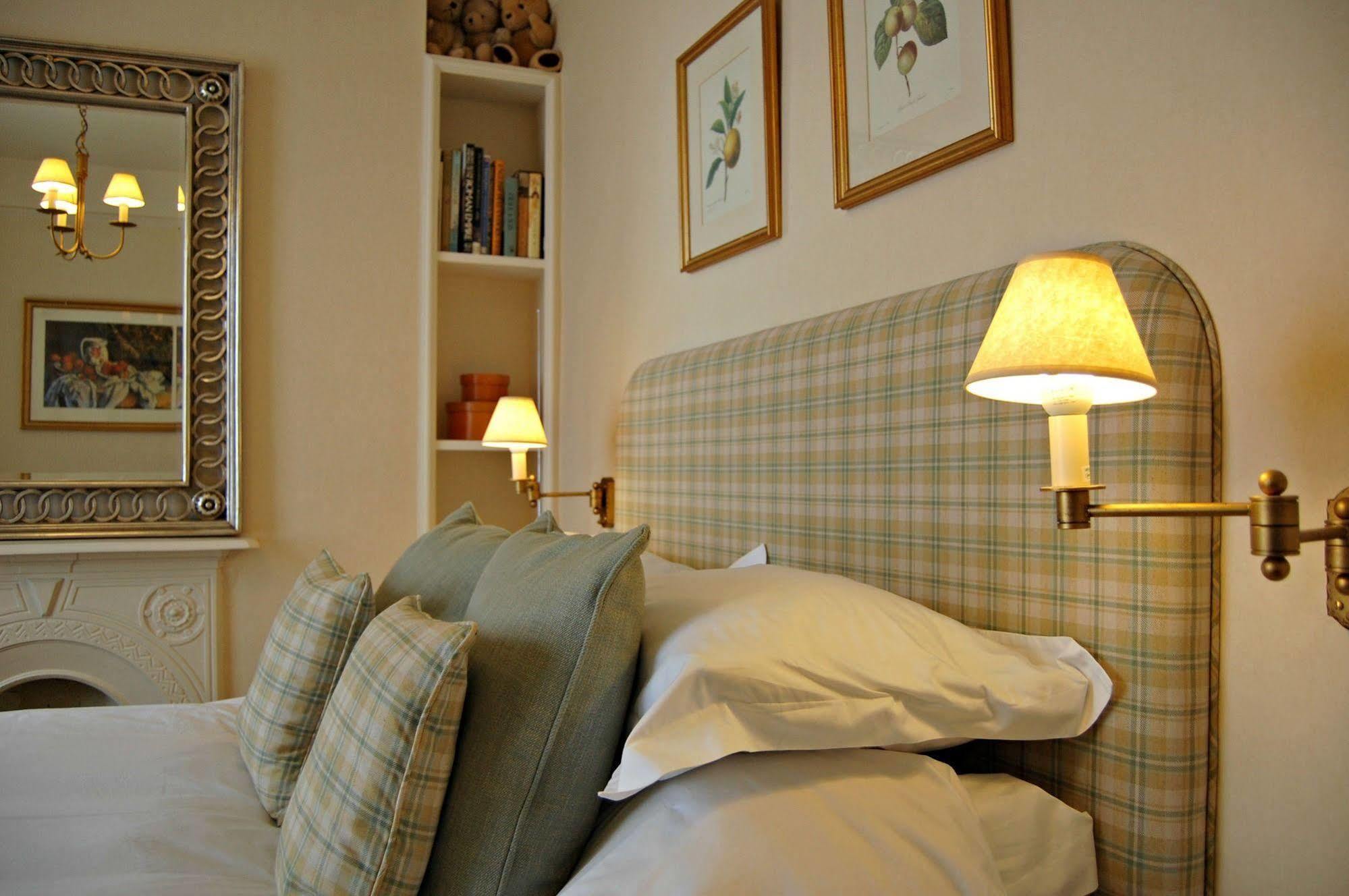The Old Vicarage Dolfor Hotel Newtown  Bagian luar foto