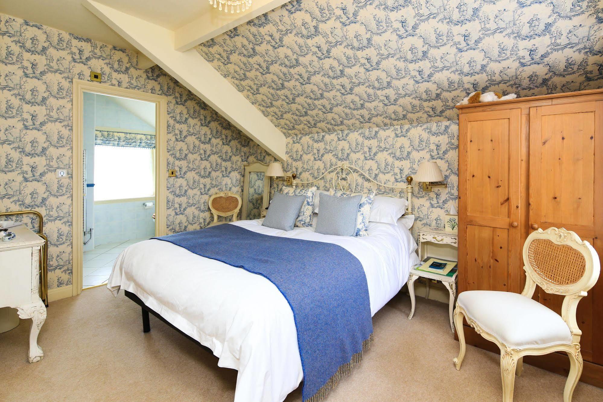 The Old Vicarage Dolfor Hotel Newtown  Bagian luar foto